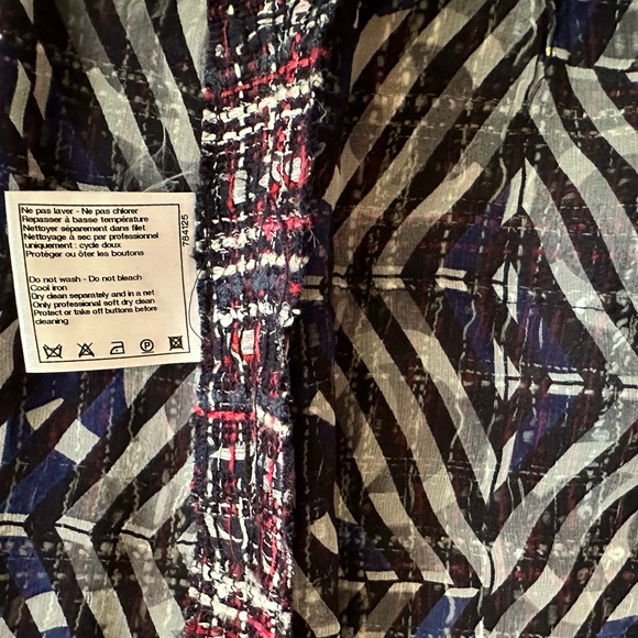 Chanel 08A Boucle Tweed Knee-Length Skirt 2008 Fall Collection by Karl Lagerfeld - Picture 12 of 16